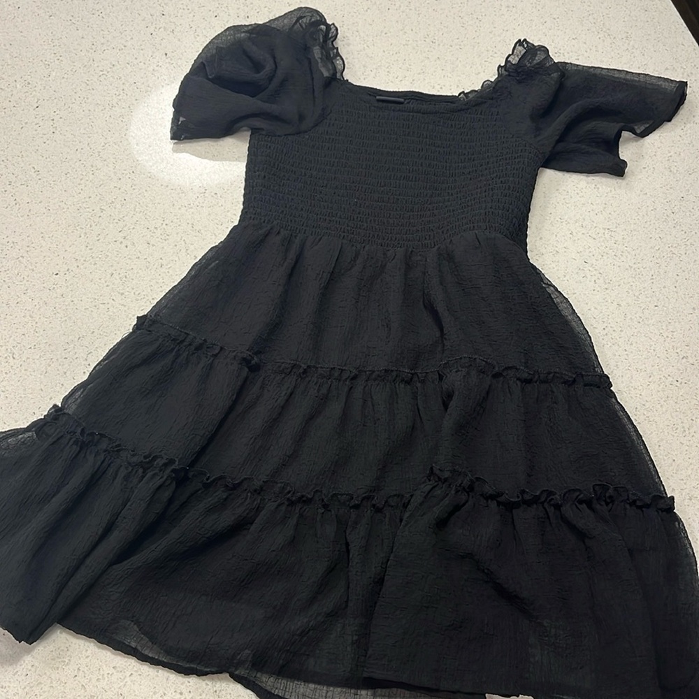 girls black dress